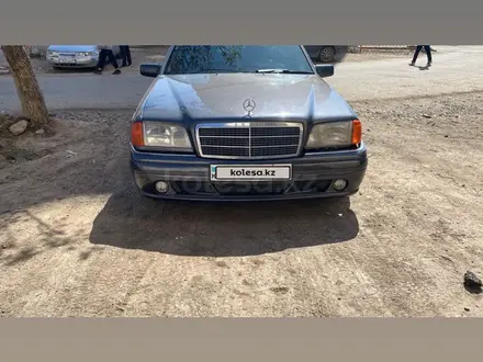 Mercedes-Benz C 220 1995 года за 1 900 000 тг. в Астана – фото 3