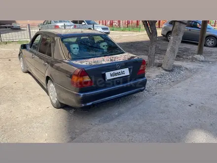 Mercedes-Benz C 220 1995 года за 1 900 000 тг. в Астана – фото 7