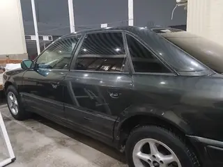 Audi 100