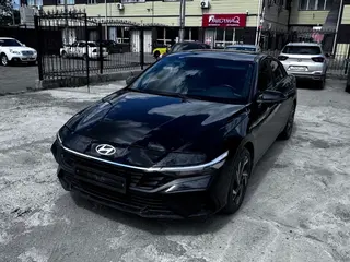 Hyundai Elantra, 2021