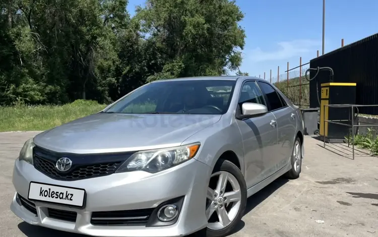 Toyota Camry 2012 годаfor8 350 000 тг. в Усть-Каменогорск