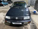 Volkswagen Vento 1993 года за 850 000 тг. в Шымкент – фото 3