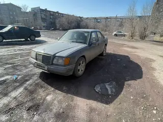 Mercedes-Benz E 240