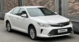 Toyota Camry 2015 годаfor10 700 000 тг. в Шымкент