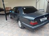 Mercedes-Benz E 220 1995 годаүшін1 900 000 тг. в Тараз – фото 2