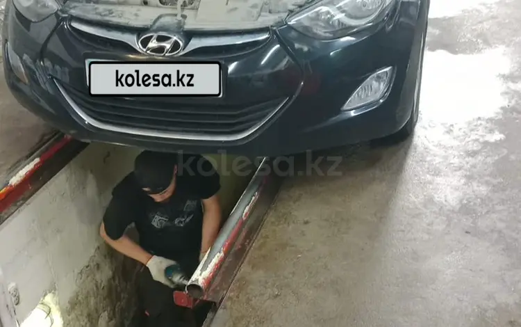 Hyundai Elantra 2012 годаүшін3 900 000 тг. в Астана