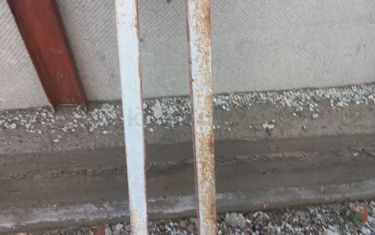 Шторка на багажника P12 за 10 000 тг. в Тараз