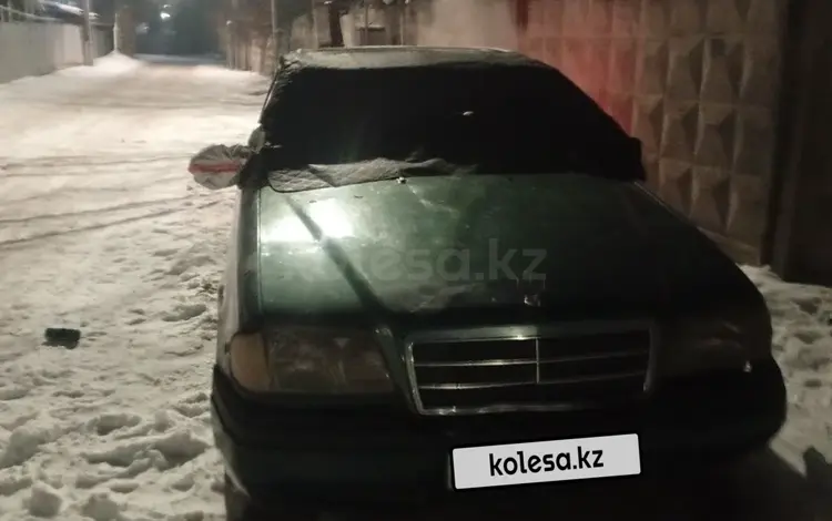 Mercedes-Benz C 200 1995 года за 900 000 тг. в Алматы