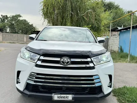 Toyota Highlander 2018 года за 17 000 000 тг. в Алматы – фото 9