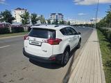 Toyota RAV4 2013 года за 11 000 000 тг. в Астана – фото 2