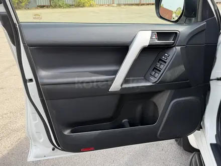 Toyota Land Cruiser Prado 2020 года за 23 500 000 тг. в Алматы – фото 20