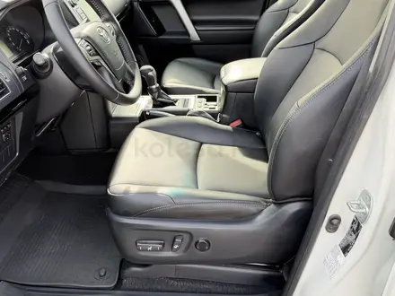 Toyota Land Cruiser Prado 2020 года за 23 500 000 тг. в Алматы – фото 21