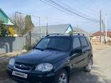 Chevrolet Niva 2015 года за 2 700 000 тг. в Актобе – фото 2