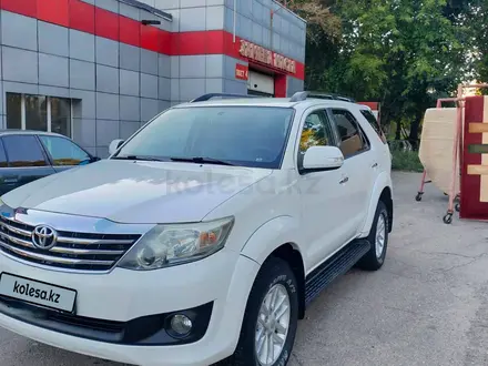 Toyota Fortuner 2014 года за 15 000 000 тг. в Усть-Каменогорск – фото 3