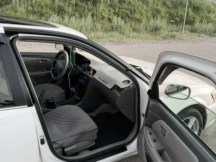 Toyota Camry 2000 года за 3 700 000 тг. в Алматы – фото 12