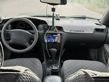 Toyota Camry 2000 года за 3 700 000 тг. в Алматы – фото 16