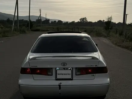 Toyota Camry 2000 года за 3 700 000 тг. в Алматы – фото 6