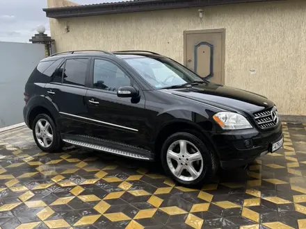 Mercedes-Benz ML 350 2007 года за 7 700 000 тг. в Атырау – фото 2