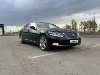 Lexus LS 600h