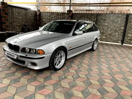 BMW 528 1999 года за 5 700 000 тг. в Алматы – фото 2