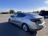 Hyundai Elantra 2019 года за 4 500 000 тг. в Уральск – фото 4