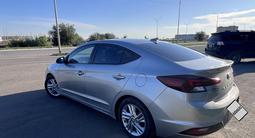 Hyundai Elantra 2019 года за 4 500 000 тг. в Уральск – фото 4