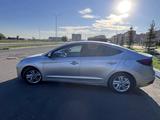 Hyundai Elantra 2019 года за 4 500 000 тг. в Уральск – фото 5