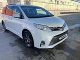 Toyota Sienna 2011 года за 8 000 000 тг. в Актау