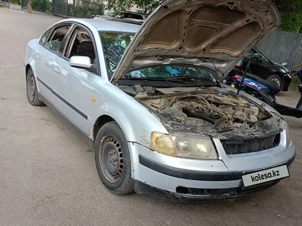 Volkswagen Passat 1997 года за 900 000 тг. в Алматы – фото 4