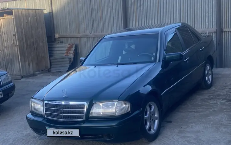 Mercedes-Benz C 180 1995 года за 1 600 000 тг. в Кокшетау