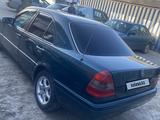 Mercedes-Benz C 180 1995 года за 1 600 000 тг. в Кокшетау – фото 2