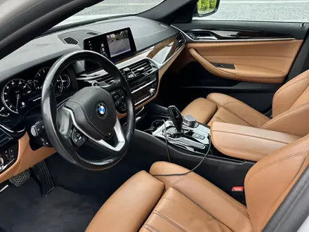 BMW 540 2019 года за 22 500 000 тг. в Алматы – фото 8