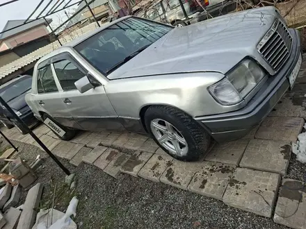Mercedes-Benz E 230 1991 года за 1 300 000 тг. в Шымкент – фото 8
