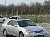 Toyota Camry 2005 года за 7 000 000 тг. в Шымкент – фото 2