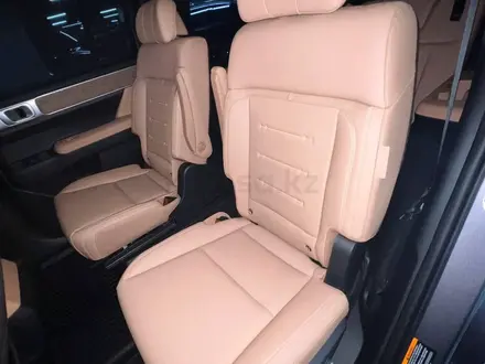 Hyundai Santa Fe 2023 года за 23 500 000 тг. в Алматы – фото 2