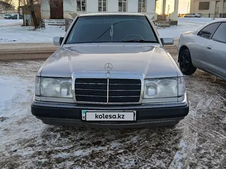 Mercedes-Benz E 230 1991 года за 1 450 000 тг. в Талдыкорган – фото 4