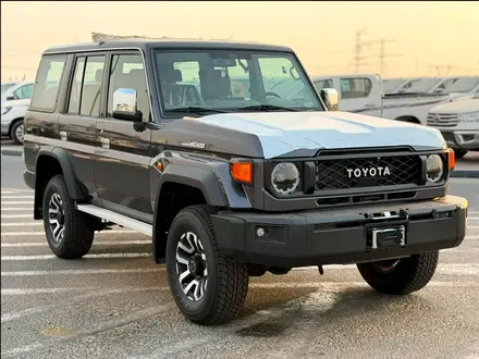Toyota Land Cruiser Prestige Off-Road 2025 года за 52 000 000 тг. в Алматы