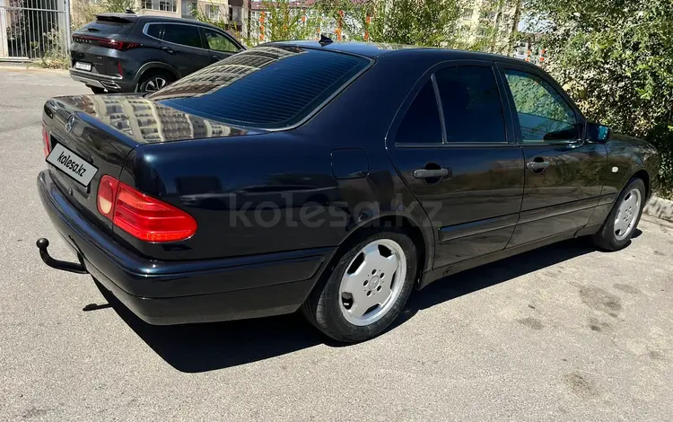 Mercedes-Benz E 230 1996 года за 2 800 000 тг. в Тараз