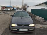 Volkswagen Golf 1997 года за 1 850 000 тг. в Астана