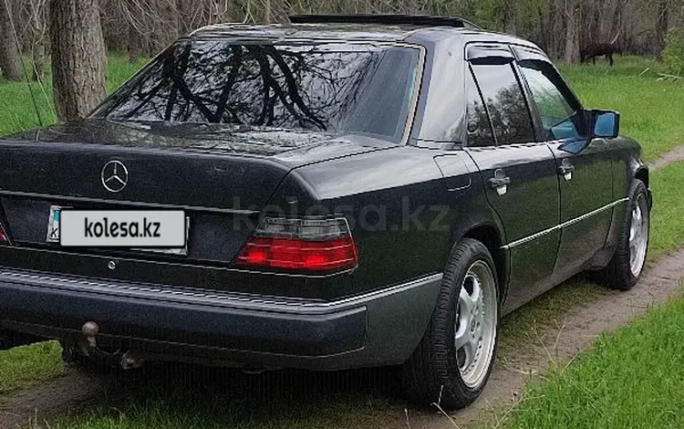 Mercedes-Benz E 300 1991 года за 2 500 000 тг. в Талдыкорган