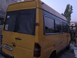 Mercedes-Benz Sprinter 1996 года за 1 900 000 тг. в Алматы – фото 3