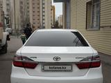 Toyota Camry 2015 года за 7 500 000 тг. в Астана – фото 5