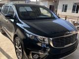 Kia Carnival 2015 года за 6 000 000 тг. в Шымкент – фото 2