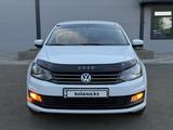 Volkswagen Polo 2015 года за 4 800 000 тг. в Уральск – фото 2