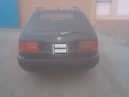 Volkswagen Passat 1995 года за 1 300 000 тг. в Кызылорда – фото 4