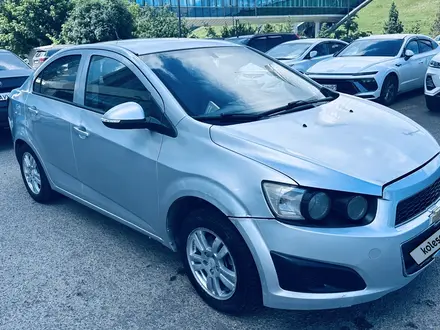 Chevrolet Aveo 2014 года за 2 900 000 тг. в Астана – фото 2