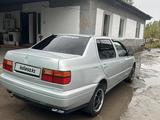 Volkswagen Vento 1994 годаfor1 100 000 тг. в Алматы – фото 2