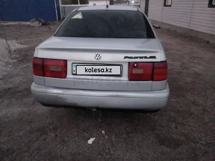 Volkswagen Passat 1994 года за 1 050 000 тг. в Актобе – фото 4