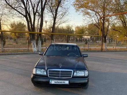 Mercedes-Benz C 180 1996 года за 1 500 000 тг. в Алматы