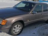 Mercedes-Benz E 220 1994 годаүшін1 300 000 тг. в Петропавловск – фото 2